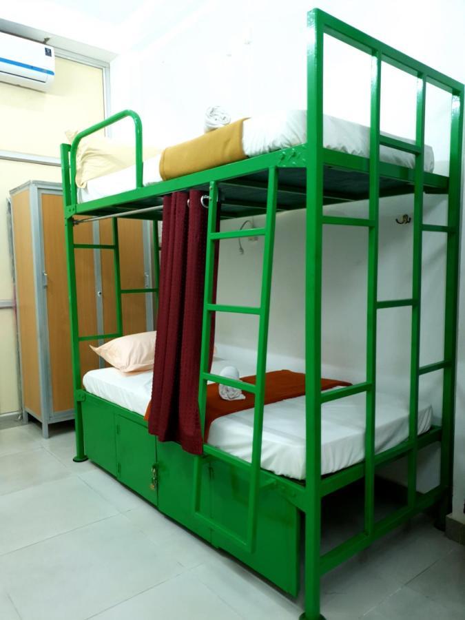 Chez Prabha Homestay Pondicherry Bagian luar foto
